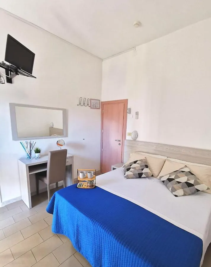 Hotel Bellini Riccione 2*,  Włochy