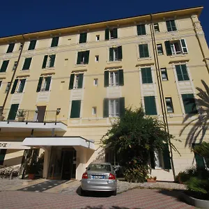 Esperia Hotel