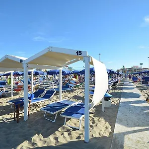 Szálloda Beach - Enjoy Your Summer -beach Village Incluso