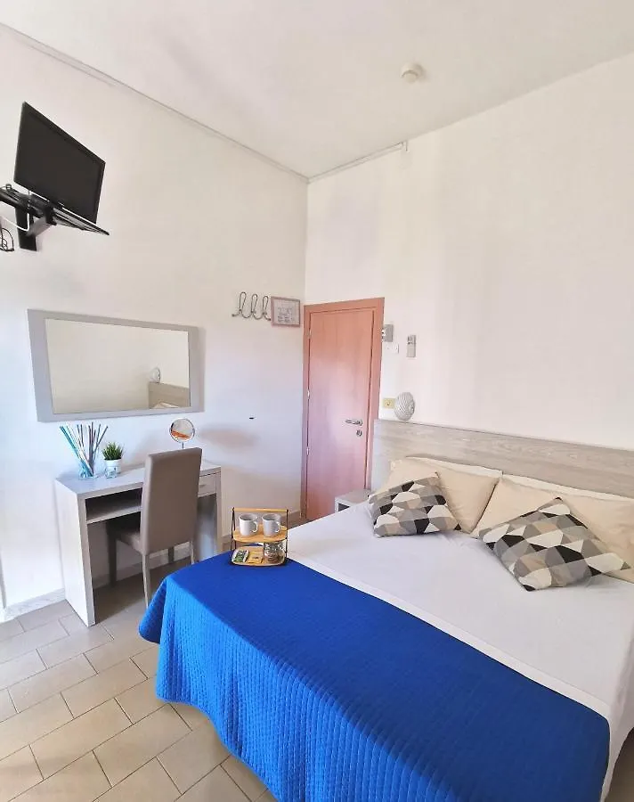 Hotel Bellini Riccione 2*,